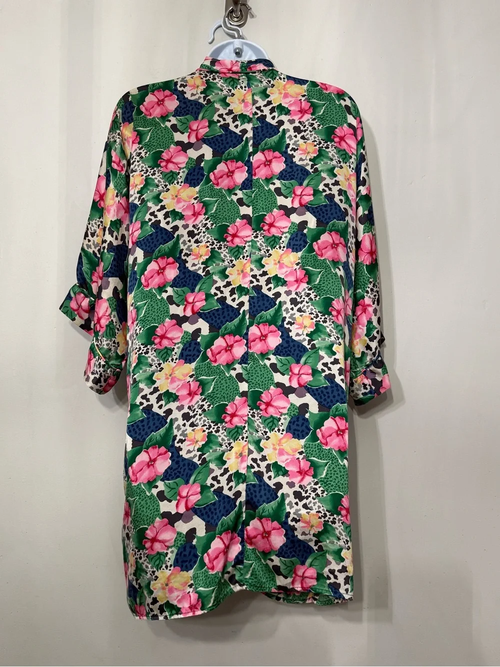 VTG Victoria’s Secret 100% Silk Kimono Robe Floral Animal Print No Belt One Size